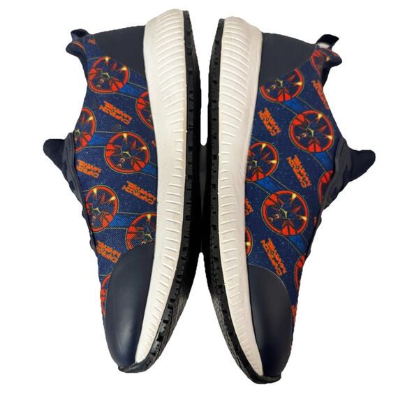 Captain Marvel Skechers Women’s 8 Slip Resistant Slip-On Relaxed Fit - Picture 3 of 10